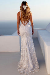 Weißes rückenfreies Abendkleid aus Spitze